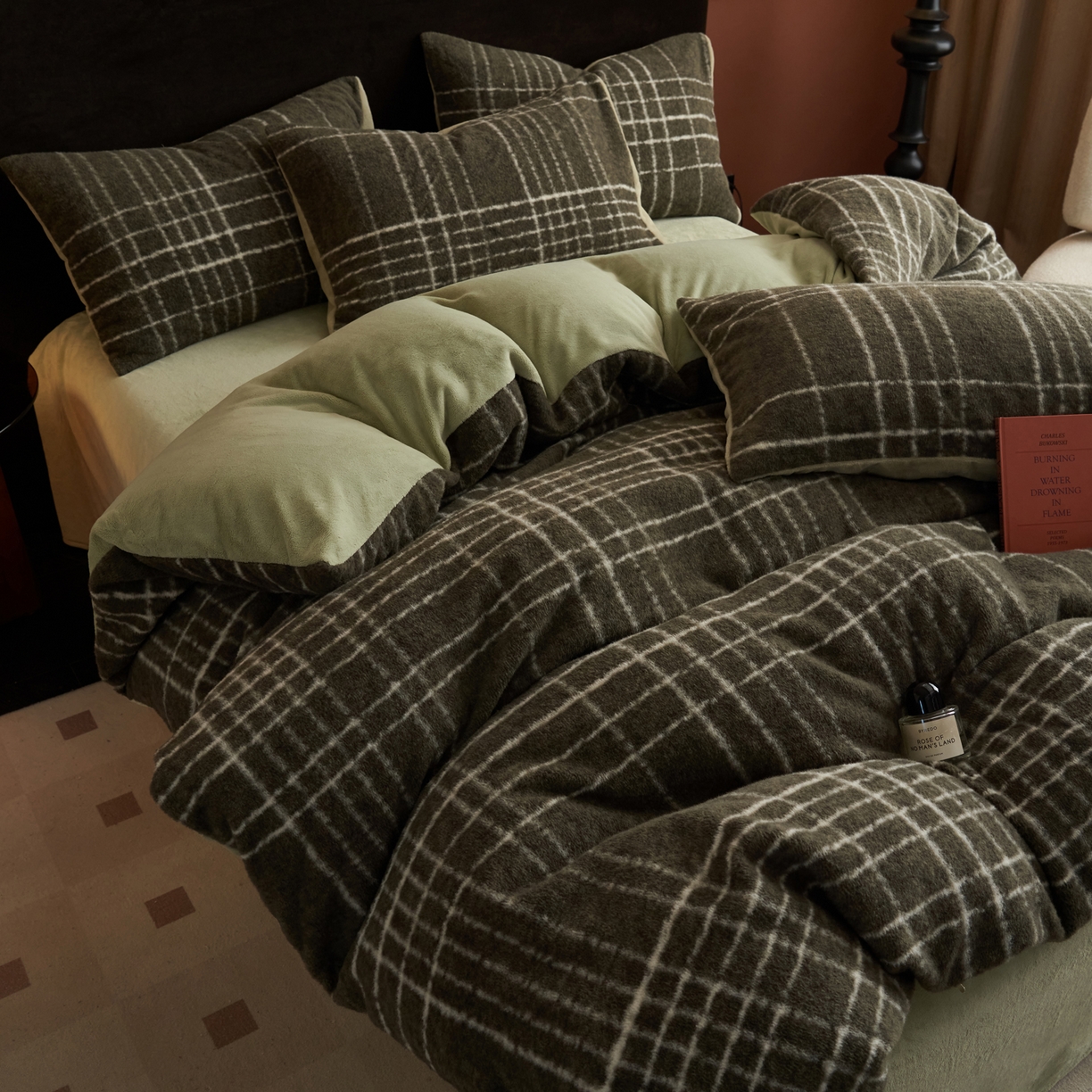 91家纺网 家纺一手货源 找家纺 晨曦家纺 2025新款加厚加绒羊驼绒四件套牛奶绒四件套 年华-奶昔绿