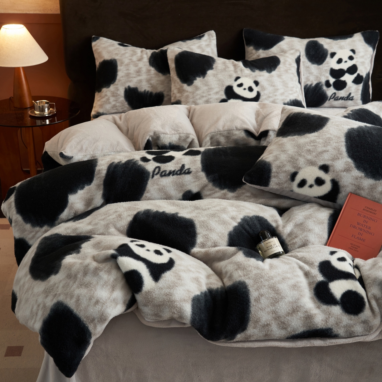 91家纺网 家纺一手货源 找家纺 晨曦家纺 2025新款加厚加绒羊驼绒四件套牛奶绒四件套 熊猫潘达