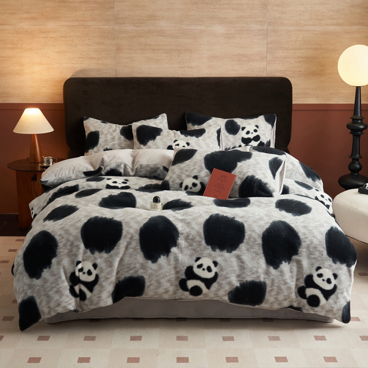 91家纺网 家纺一手货源 找家纺 晨曦家纺 2025新款加厚加绒羊驼绒四件套牛奶绒四件套 熊猫潘达