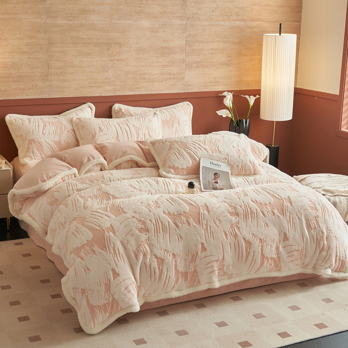 91家纺网 家纺一手货源 找家纺 （总）晨曦家纺 2025新款高克重兔毛绒浪花四件套牛奶绒四件套兔毛边床品