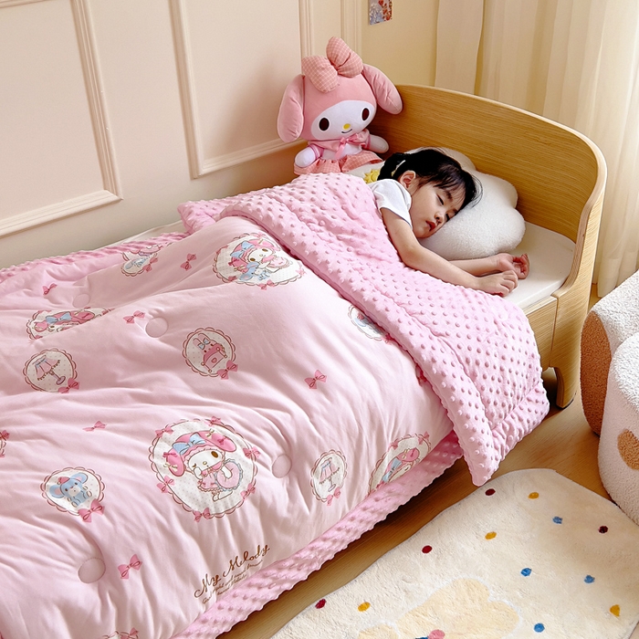 91家纺网 家纺一手货源 找家纺 鱼宝 2025新款三丽鸥针织棉豆豆被 甜甜美乐蒂