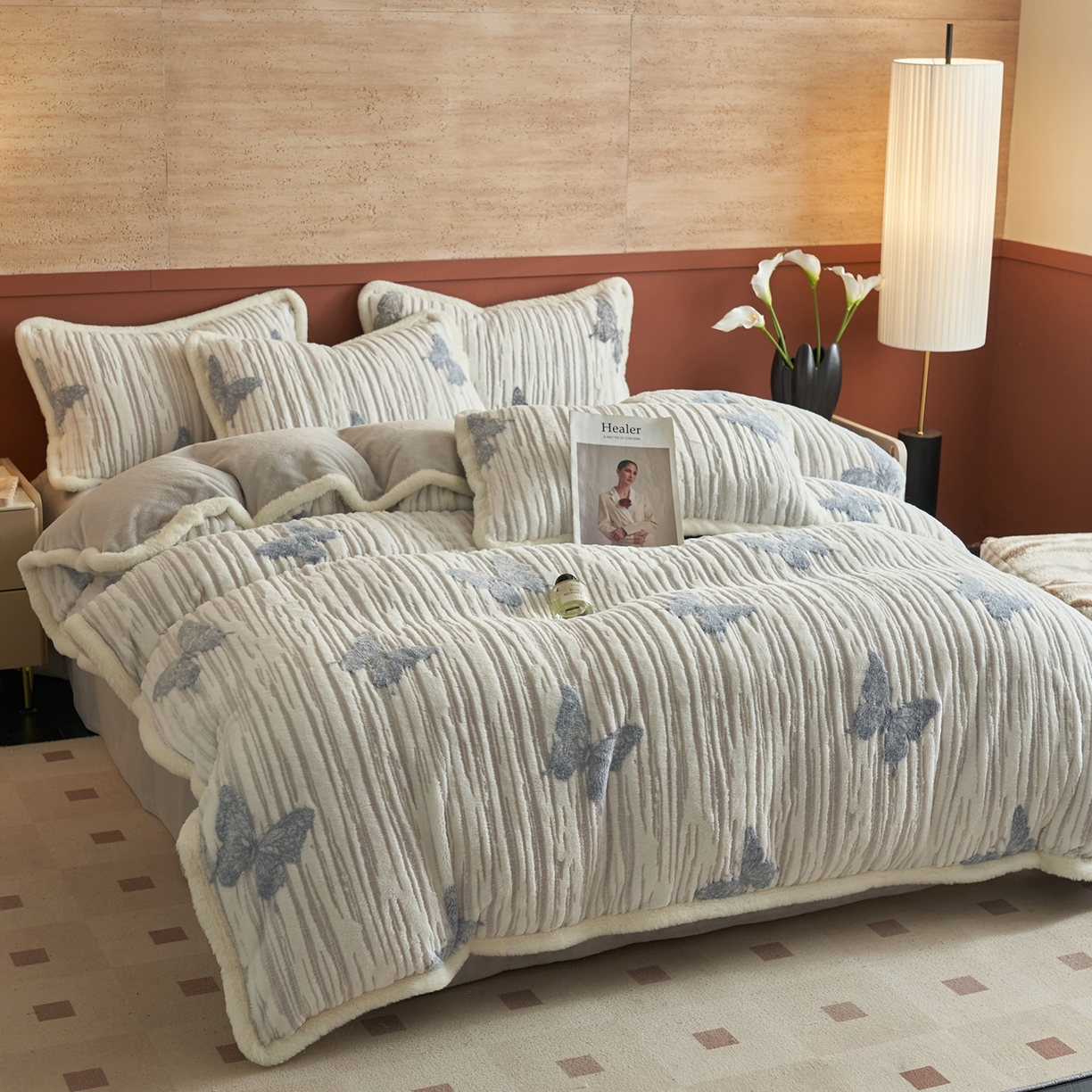 91家纺网 家纺一手货源 找家纺 晨曦家纺 2025新款高克重兔毛绒浪花四件套牛奶绒四件套兔毛边床品 舞后