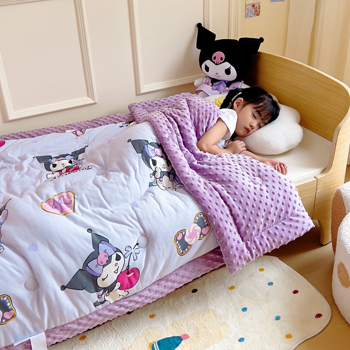 91家纺网 家纺一手货源 找家纺 鱼宝 2025新款三丽鸥针织棉豆豆被 可爱库洛米