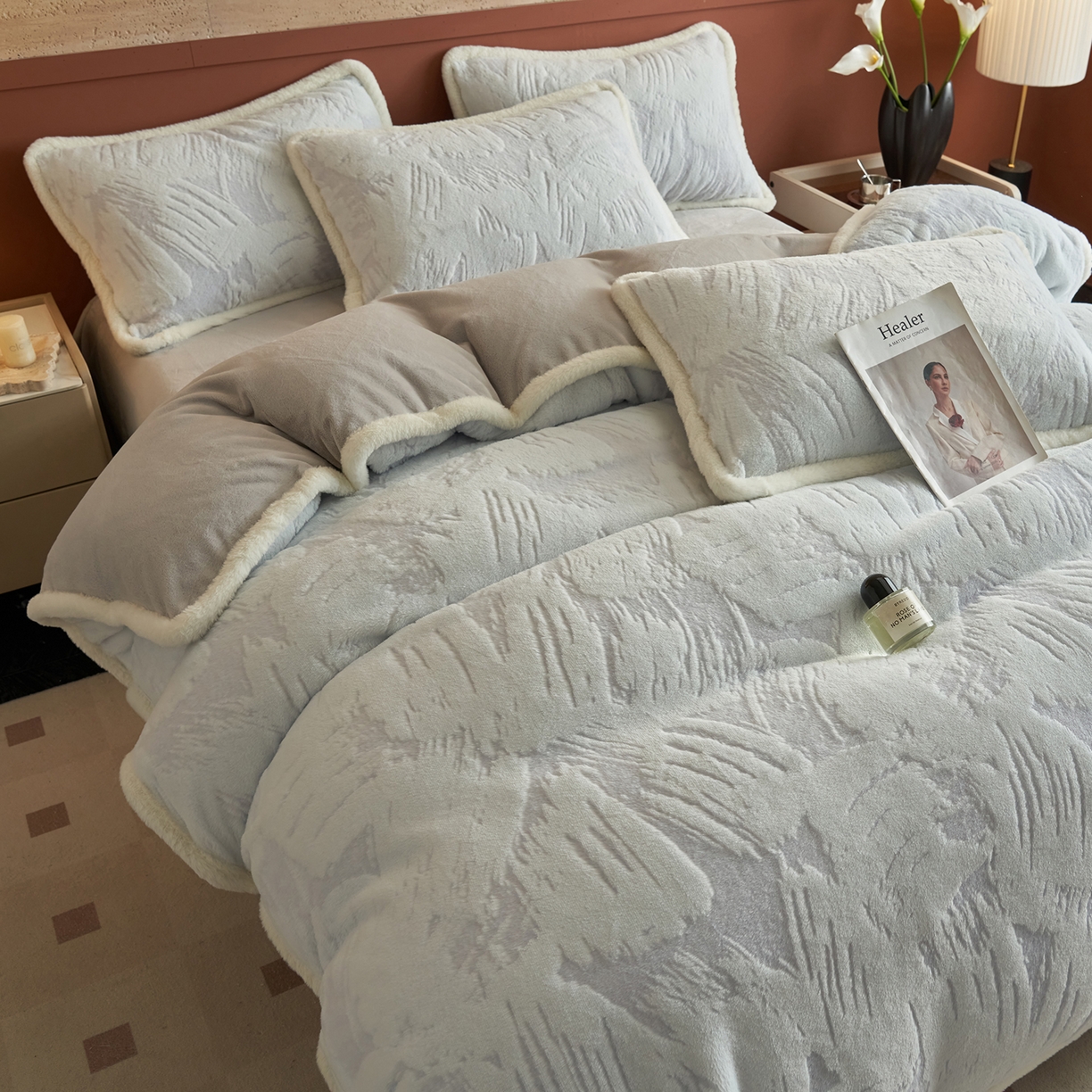 91家纺网 家纺一手货源 找家纺 晨曦家纺 2025新款高克重兔毛绒浪花四件套牛奶绒四件套兔毛边床品 莫奈花廊