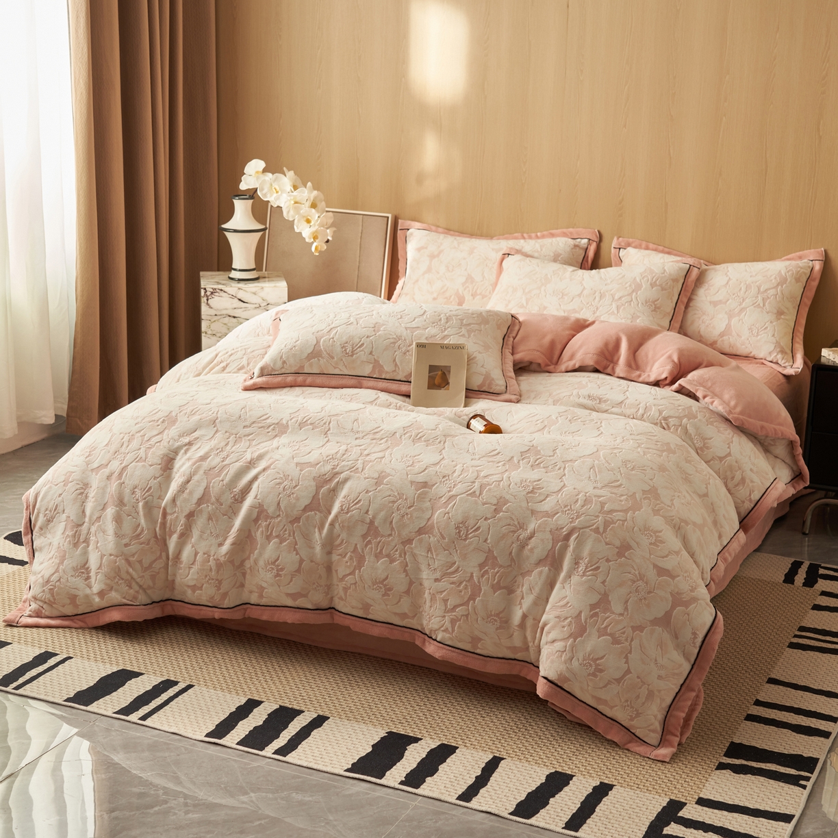 91家纺网 家纺一手货源 找家纺 晨曦家纺 2025新款牛奶绒浪花四件套雕花绒床上四件套 粉黛花语