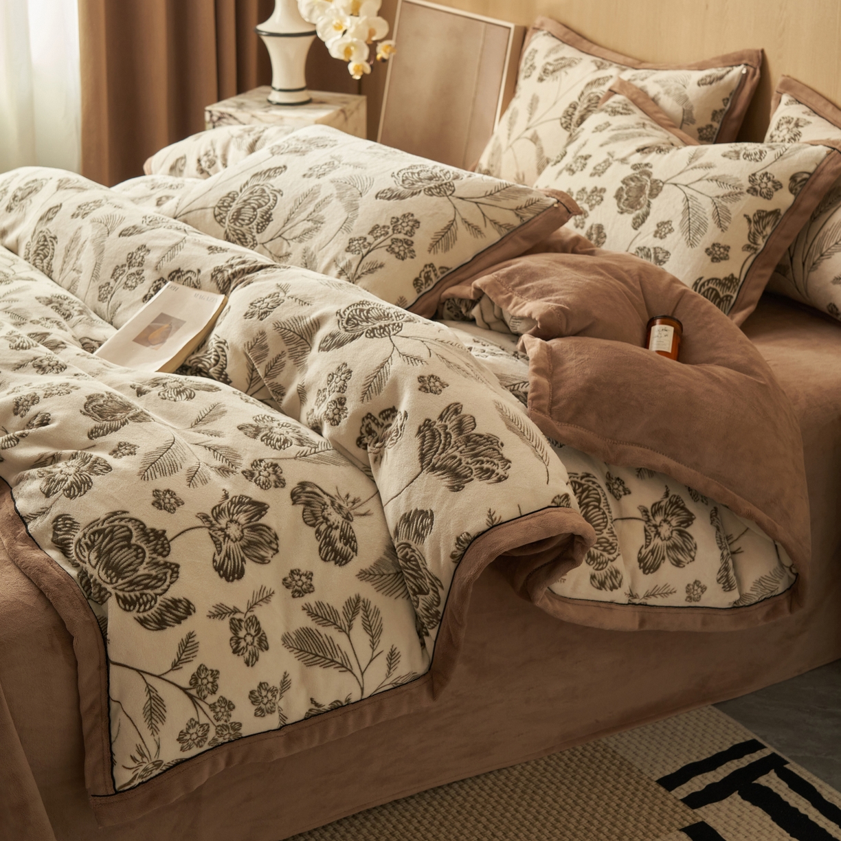 91家纺网 家纺一手货源 找家纺 晨曦家纺 2025新款牛奶绒浪花四件套雕花绒床上四件套 素馨