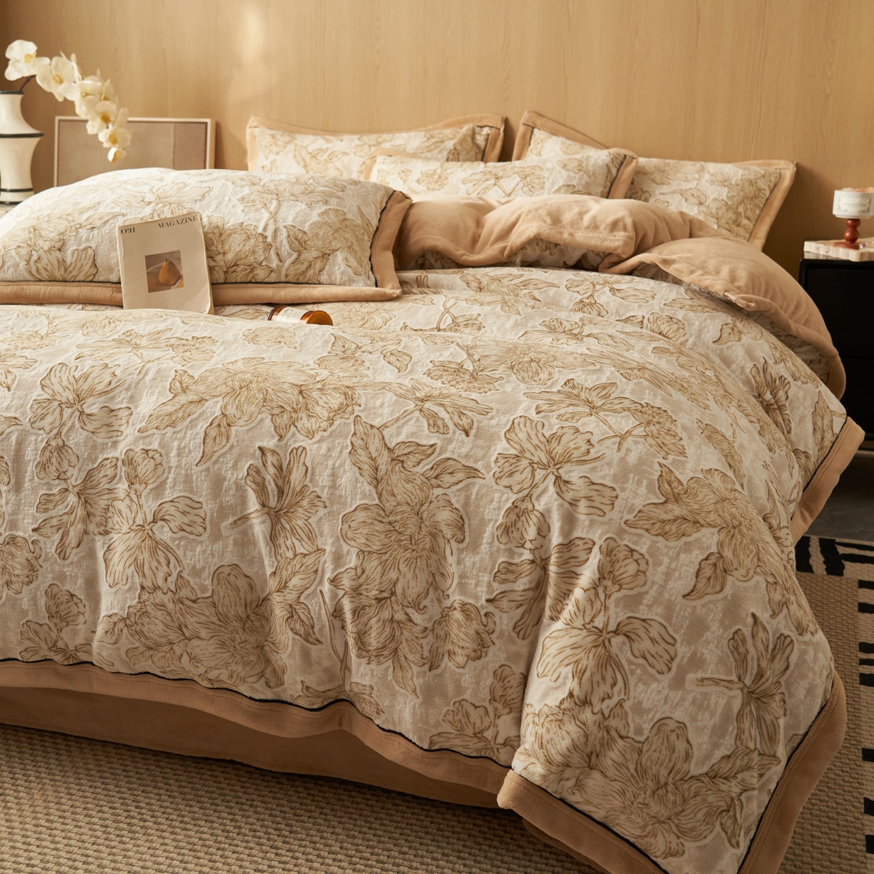 91家纺网 家纺一手货源 找家纺 晨曦家纺 2025新款牛奶绒浪花四件套雕花绒床上四件套 叶影