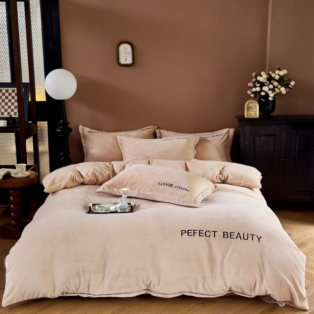 91家纺网 家纺一手货源 找家纺 （总）玖玖爱家纺 2025新款全工艺牛奶绒刺绣四件套-时尚美