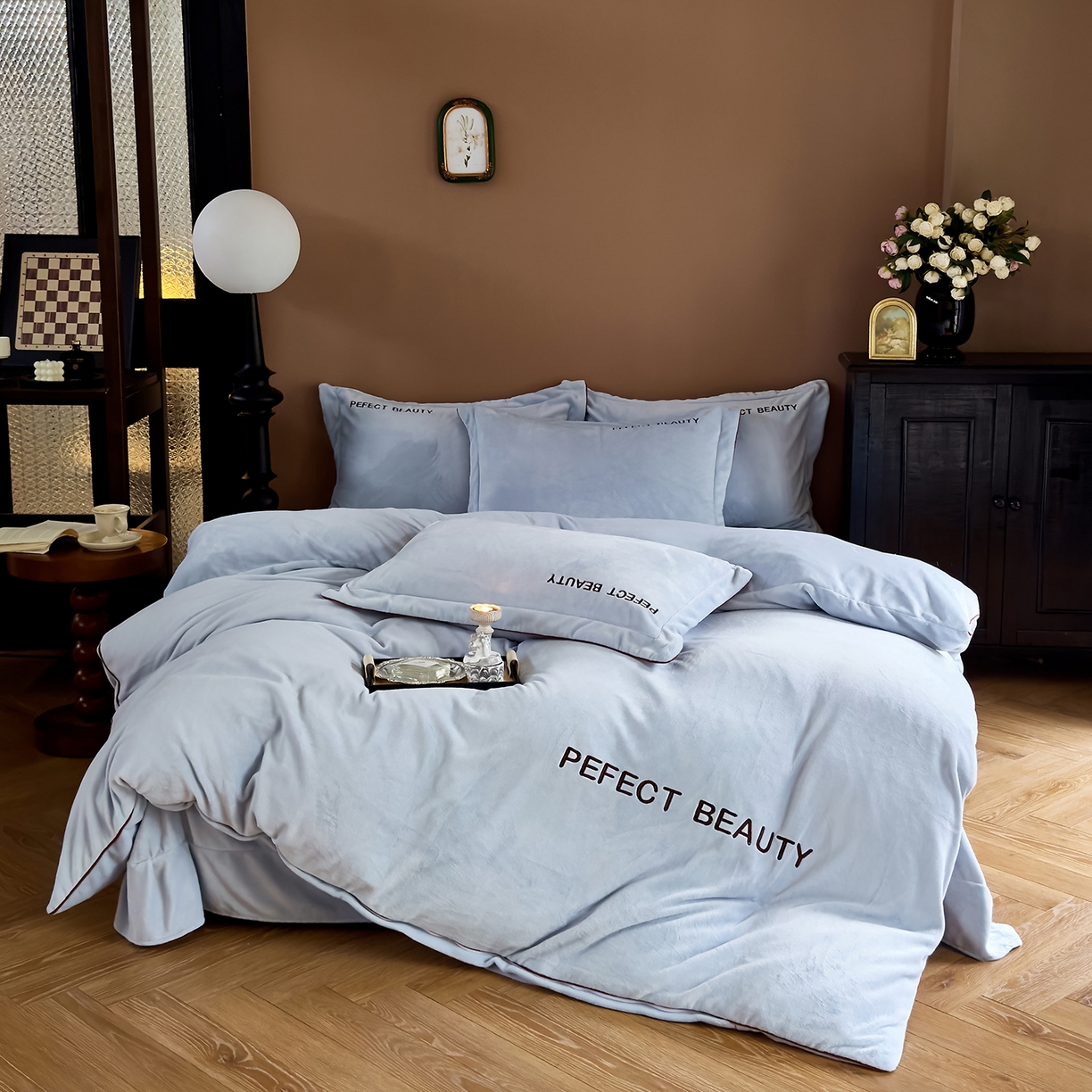 91家纺网 家纺一手货源 找家纺 （总）玖玖爱家纺 2025新款全工艺牛奶绒刺绣四件套-时尚美