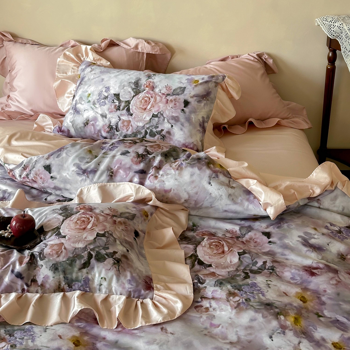 91家纺网 家纺一手货源 找家纺 窝米 2025新款数码印花100支长绒棉纯棉工艺四件套-璐菲 璐菲-雪灰