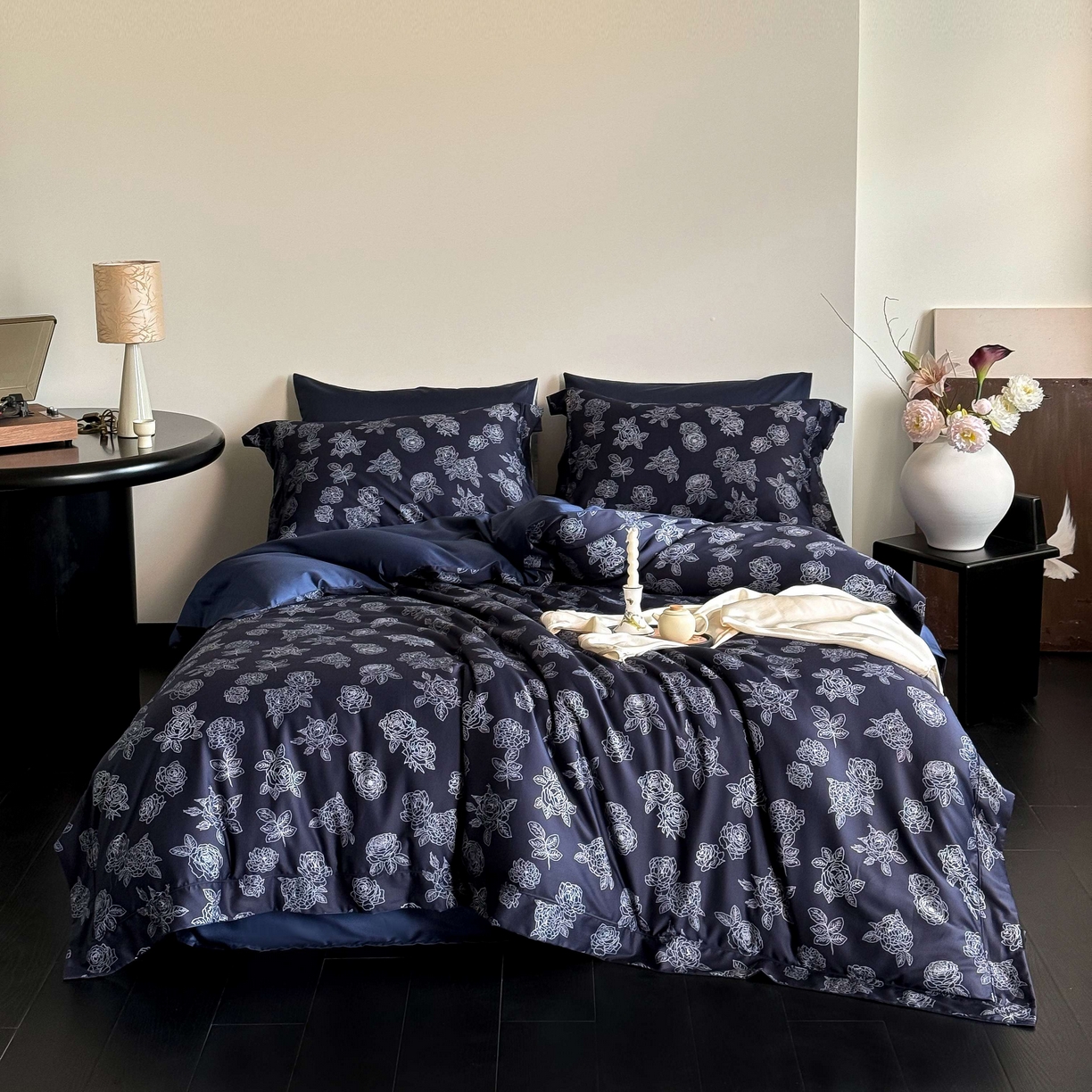 91家纺网 家纺一手货源 找家纺 （总）窝米 2025新款数码印花100支长绒棉纯棉工艺花边款四件套-青花瓷