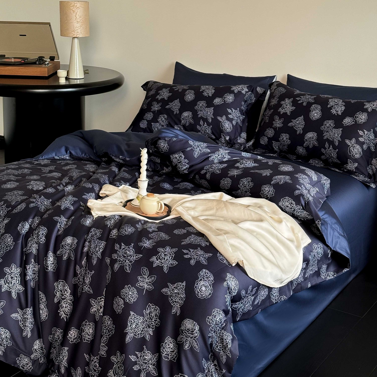 91家纺网 家纺一手货源 找家纺 （总）窝米 2025新款数码印花100支长绒棉纯棉工艺花边款四件套-青花瓷