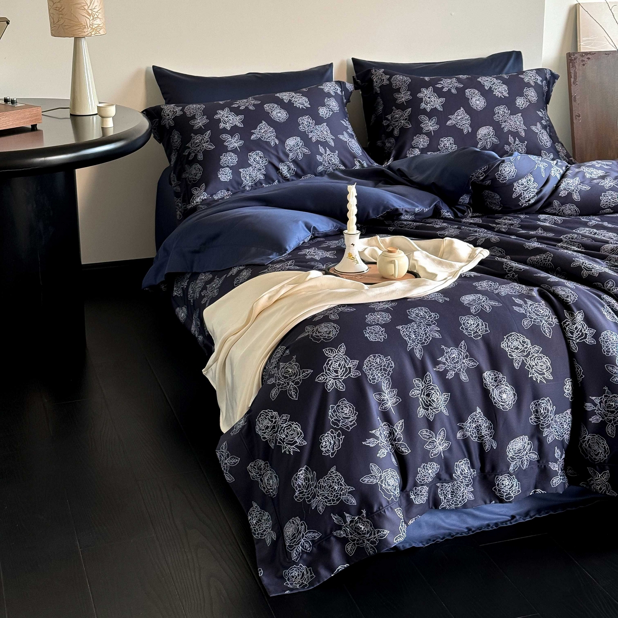 91家纺网 家纺一手货源 找家纺 （总）窝米 2025新款数码印花100支长绒棉纯棉工艺花边款四件套-青花瓷