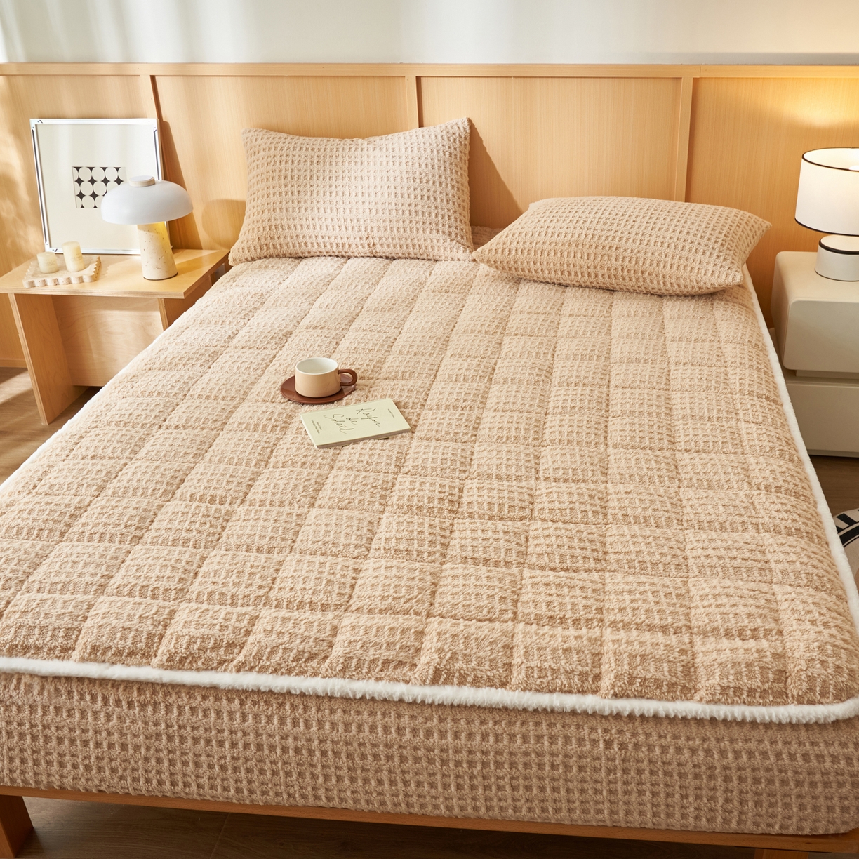 91家纺网 家纺一手货源 找家纺 （总）爱乐  塔芙绒夹棉床笠 牛奶绒床笠