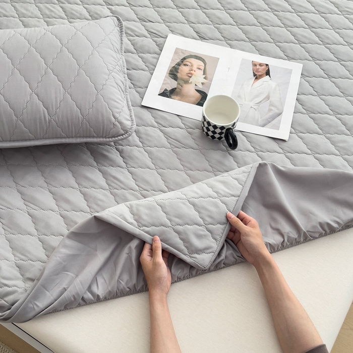 91家纺网 家纺一手货源 找家纺 蝶蔻家纺 2025新款亚马逊外贸跨境亲肤磨毛夹棉涤纶TPU防水床笠虾皮希音Temu爆款 浅灰