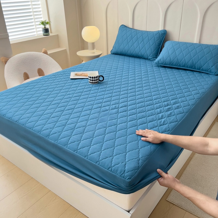 91家纺网 家纺一手货源 找家纺 蝶蔻家纺 2025新款亚马逊外贸跨境亲肤磨毛夹棉涤纶TPU防水床笠虾皮希音Temu爆款 蓝色