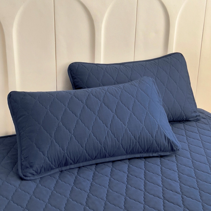 91家纺网 家纺一手货源 找家纺 蝶蔻家纺 2025新款亚马逊外贸跨境亲肤磨毛夹棉涤纶TPU防水床笠虾皮希音Temu爆款 藏青