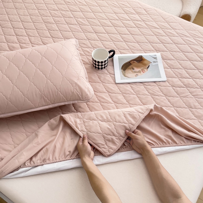 91家纺网 家纺一手货源 找家纺 蝶蔻家纺 2025新款亚马逊外贸跨境亲肤磨毛夹棉涤纶TPU防水床笠虾皮希音Temu爆款 豆粉