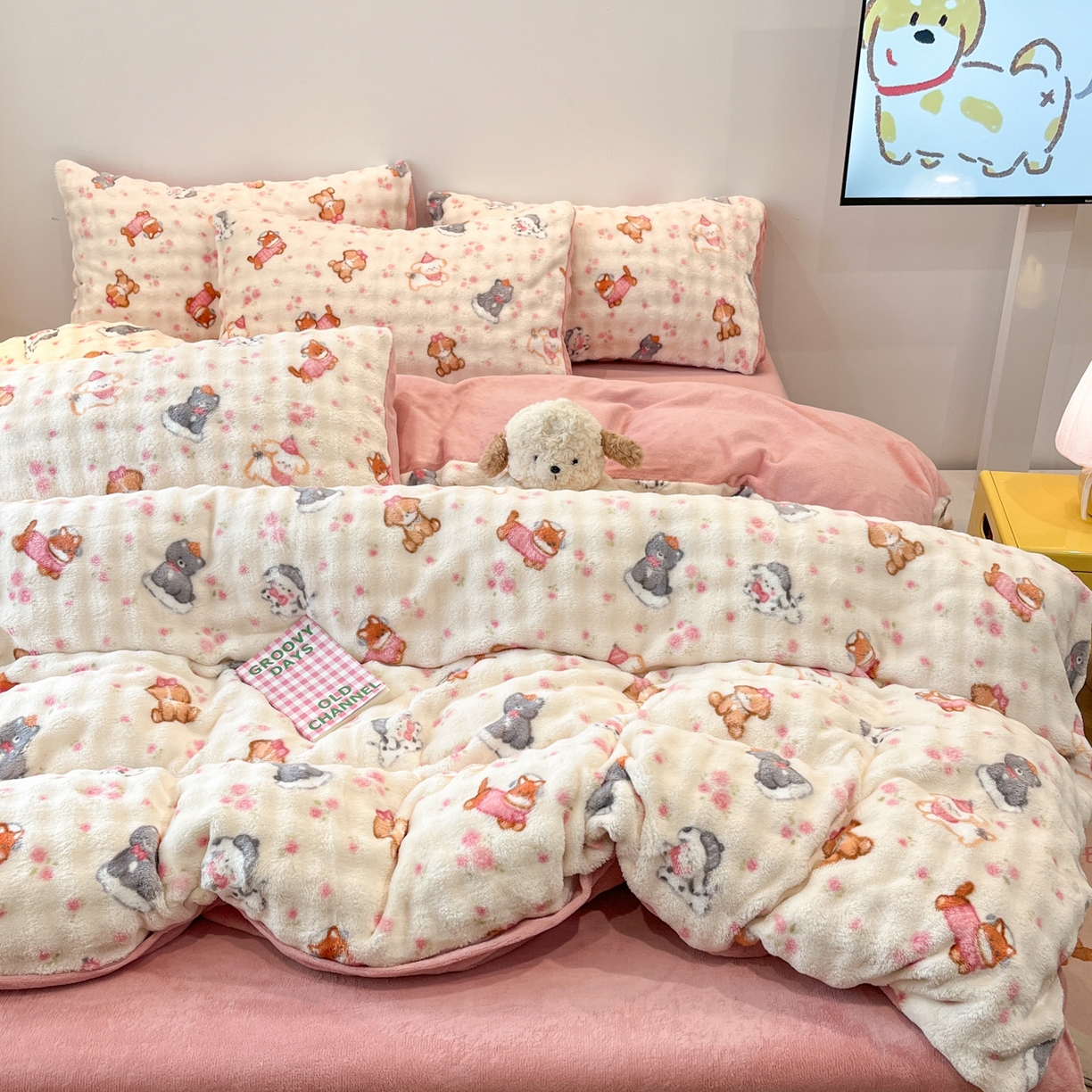 91家纺网 家纺一手货源 找家纺 金梦拉 2025直播爆款牛奶绒泡泡绒印花四件套 碎花萌友