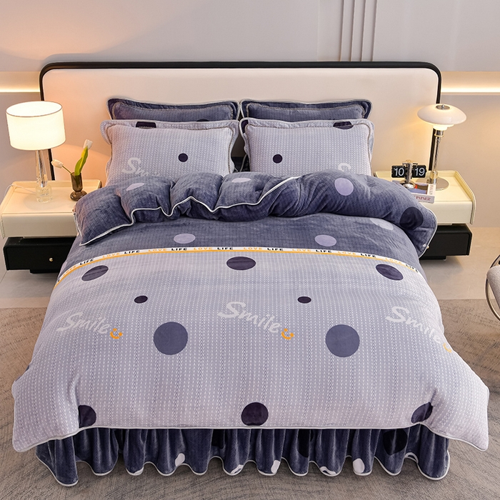 91家纺网 家纺一手货源 找家纺 （总）绘萱2025新品爆款8斤包边印花牛奶绒四件套床裙款法莱绒金貂貂狐