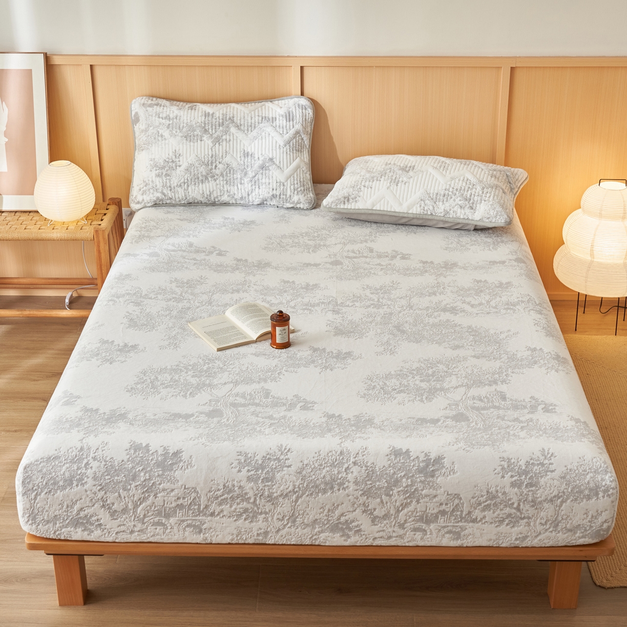 91家纺网 家纺一手货源 找家纺 （总）爱乐家纺 2025新款烂花牛奶绒床笠系列