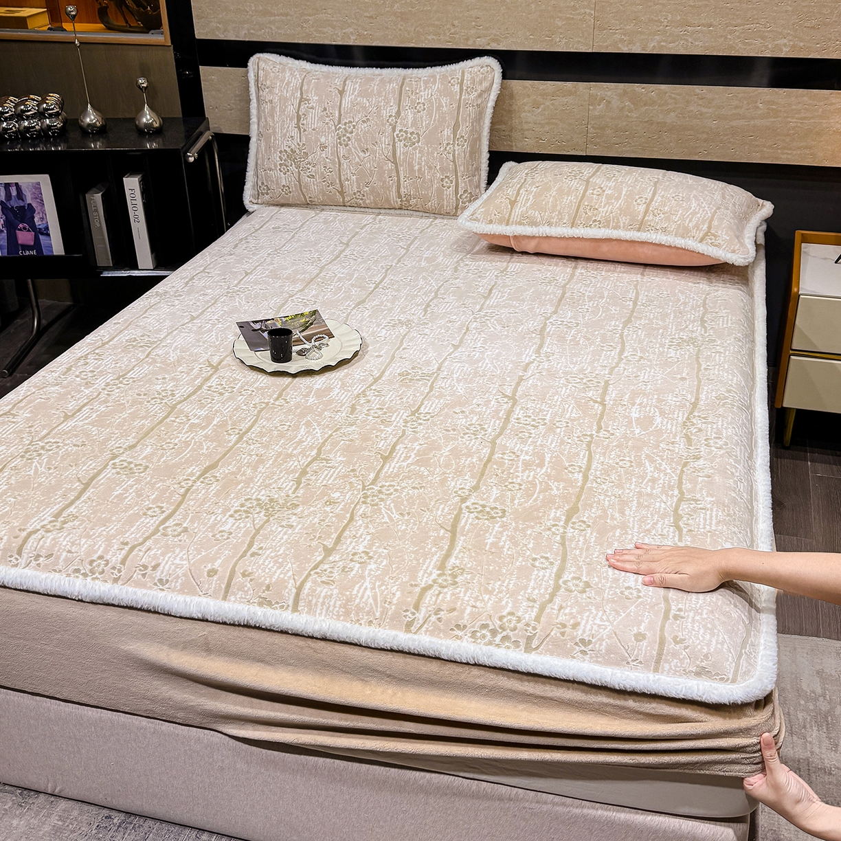 云玲时尚 2025新款牛奶绒雕花兔毛绒包边床笠单床笠床笠单件 画意枝头