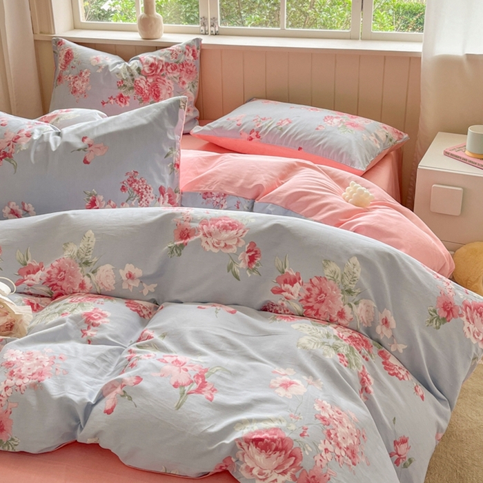 91家纺网 家纺一手货源 找家纺 琪格格纺织 2025新款13070全棉纯棉小清新四件套 花漫晨-粉