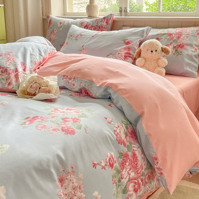 91家纺网 家纺一手货源 找家纺 琪格格纺织 2025新款13070全棉纯棉小清新四件套 花漫晨-粉