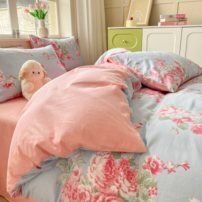 91家纺网 家纺一手货源 找家纺 琪格格纺织 2025新款13070全棉纯棉小清新四件套 花漫晨-粉