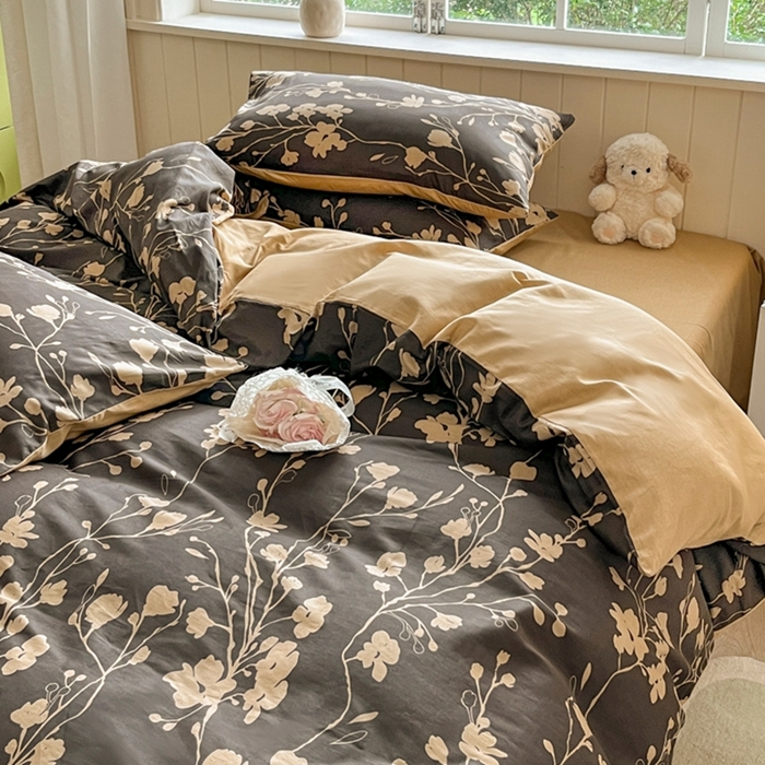 91家纺网 家纺一手货源 找家纺 琪格格纺织 2025新款13070全棉纯棉小清新四件套 花韵连锦-棕色