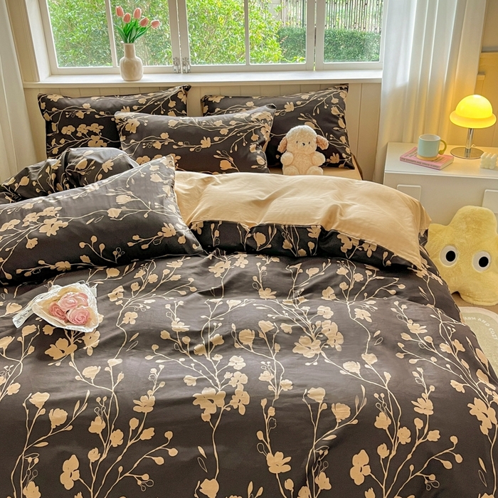 91家纺网 家纺一手货源 找家纺 琪格格纺织 2025新款13070全棉纯棉小清新四件套 花韵连锦-棕色