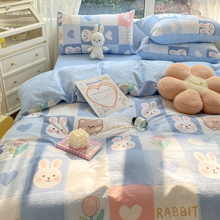 91家纺网 家纺一手货源 找家纺 琪格格纺织 2025新款全棉纯棉13372小清新四件套 白兔与熊