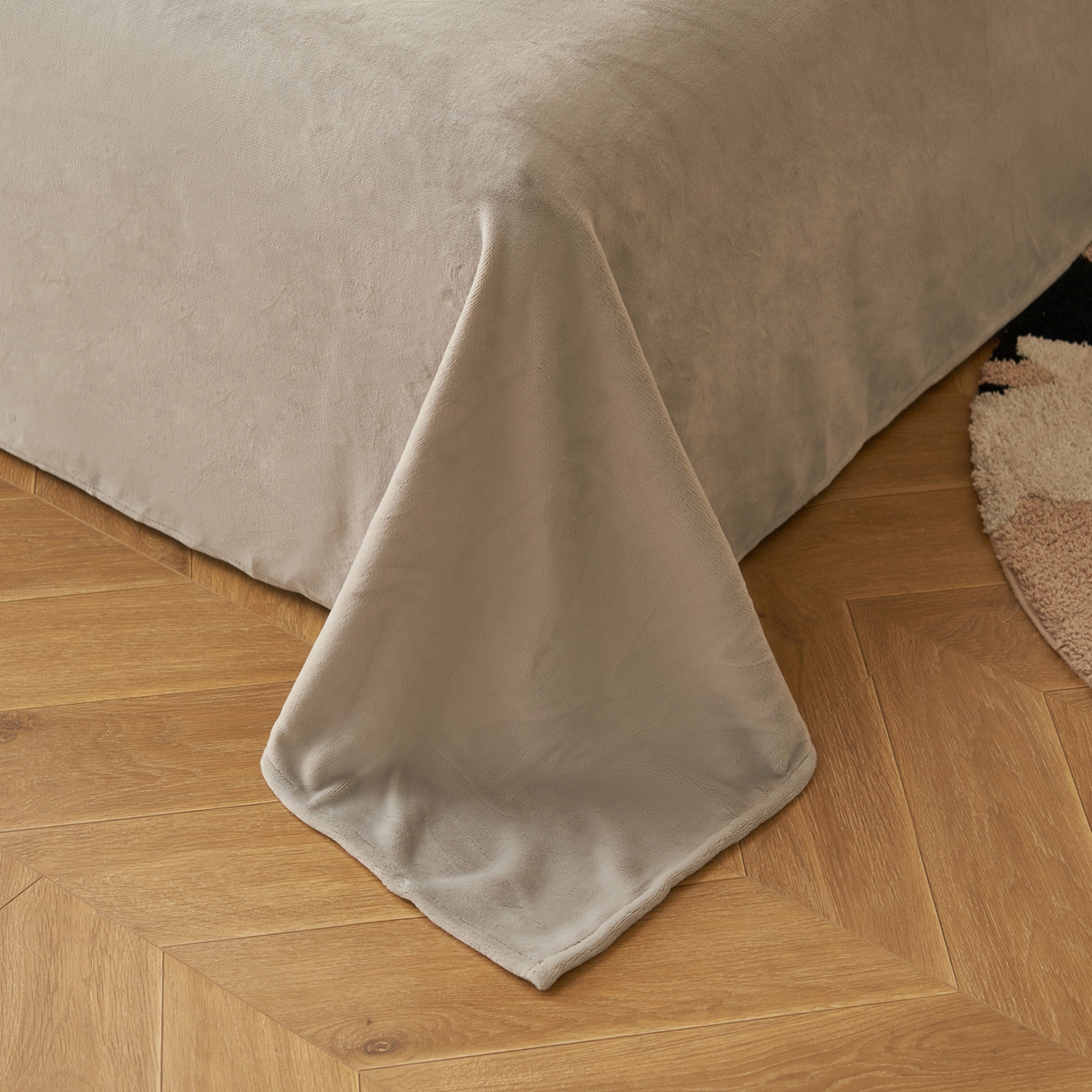 91家纺网 家纺一手货源 找家纺 （总）爱乐  全消光花边烂花牛奶绒四件套