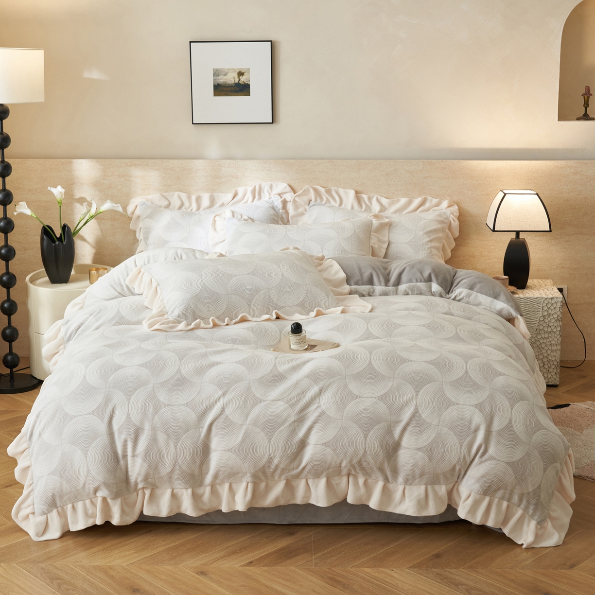 91家纺网 家纺一手货源 找家纺 （总）爱乐  全消光花边烂花牛奶绒四件套