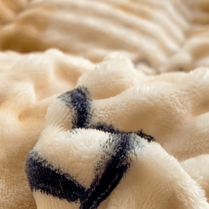 91家纺网 家纺一手货源 找家纺 （总）优迈 2025秋冬新款卡通牛奶绒泡泡绒印花花卉兔毛四件套