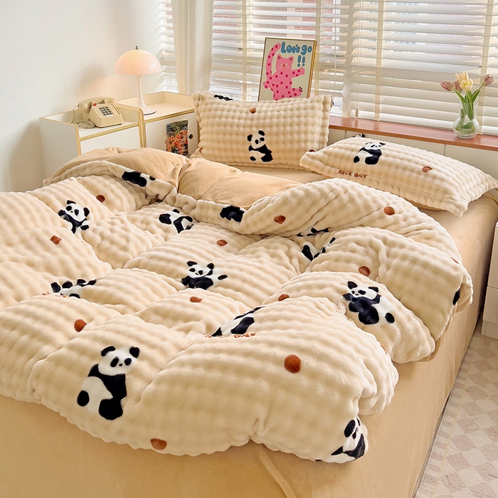 91家纺网 家纺一手货源 找家纺 优迈 2025秋冬新款卡通牛奶绒泡泡绒印花花卉兔毛四件套 熊猫点点-咖