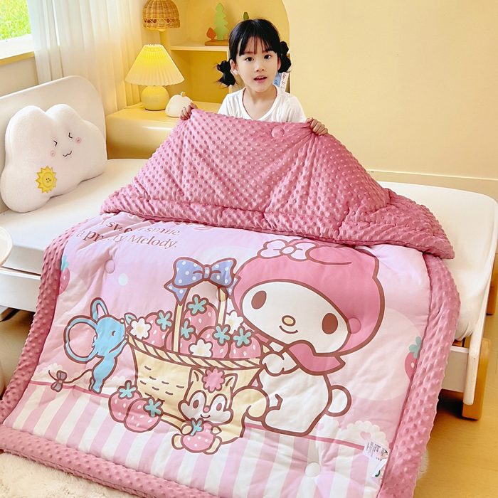 91家纺网 家纺一手货源 找家纺 （总）吉咪兔家纺 2025新款大版三丽鸥库洛米儿童豆豆被针织棉幼儿园宝宝午睡春秋四季婴儿被子被芯