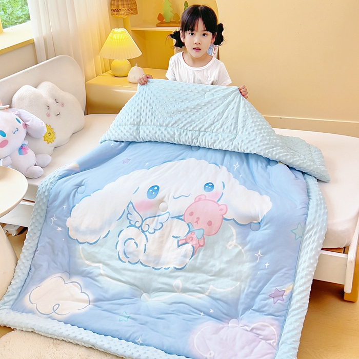 91家纺网 家纺一手货源 找家纺 （总）吉咪兔家纺 2025新款大版三丽鸥库洛米儿童豆豆被针织棉幼儿园宝宝午睡春秋四季婴儿被子被芯