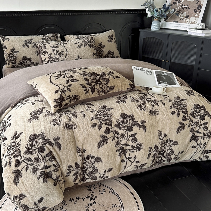 91家纺网 家纺一手货源 找家纺 （总）优迈 2025秋冬新款直播热卖轻奢法式美拉德风高克重加厚獭兔毛绒牛奶绒四件套