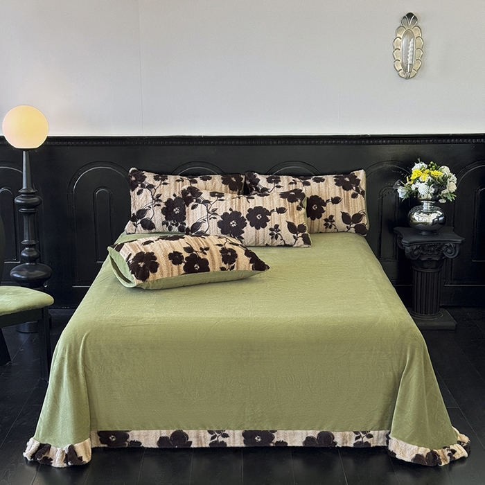 91家纺网 家纺一手货源 找家纺 优迈 2025秋冬新款直播热卖轻奢法式美拉德风高克重加厚獭兔毛绒牛奶绒四件套 绿野