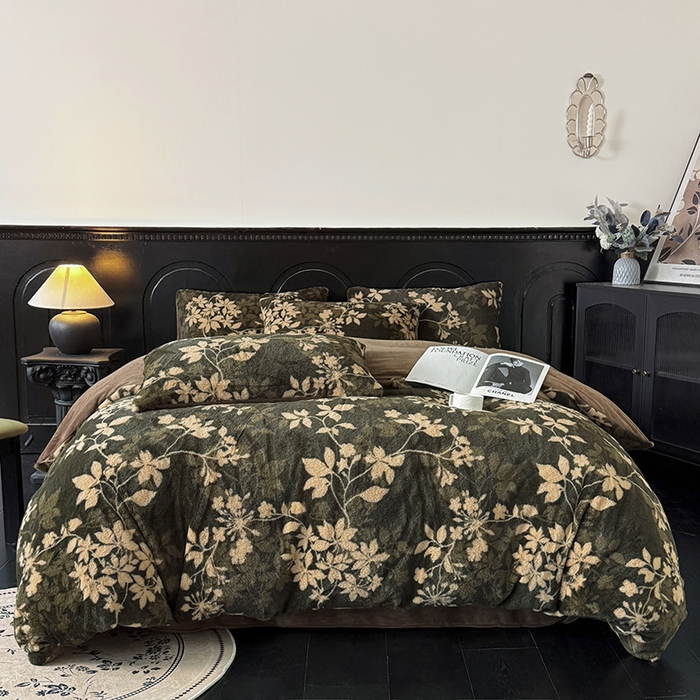 91家纺网 家纺一手货源 找家纺 优迈 2025秋冬新款直播热卖轻奢法式美拉德风高克重加厚獭兔毛绒牛奶绒四件套 花枝