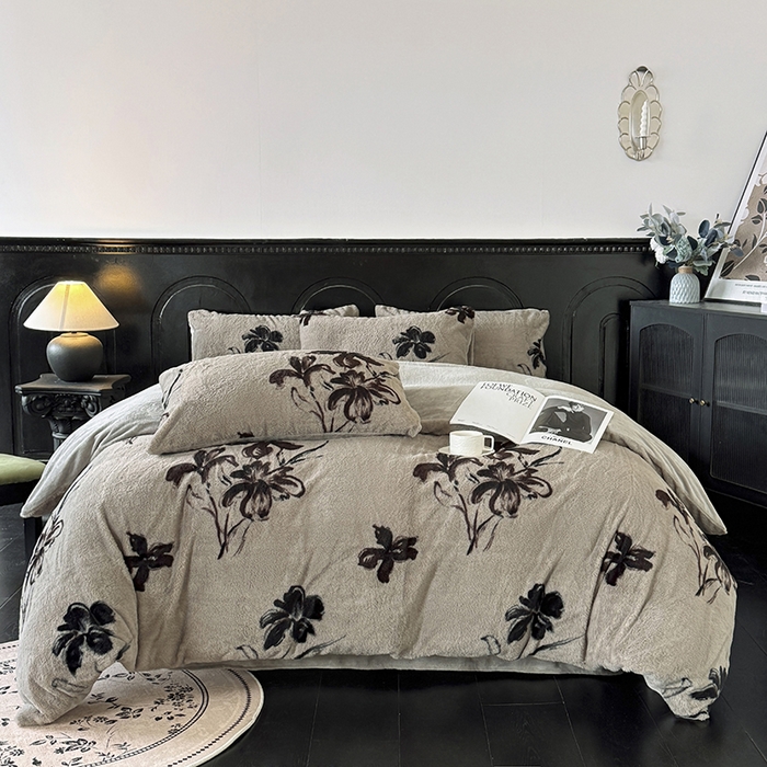 91家纺网 家纺一手货源 找家纺 优迈 2025秋冬新款直播热卖轻奢法式美拉德风高克重加厚獭兔毛绒牛奶绒四件套 卉兰