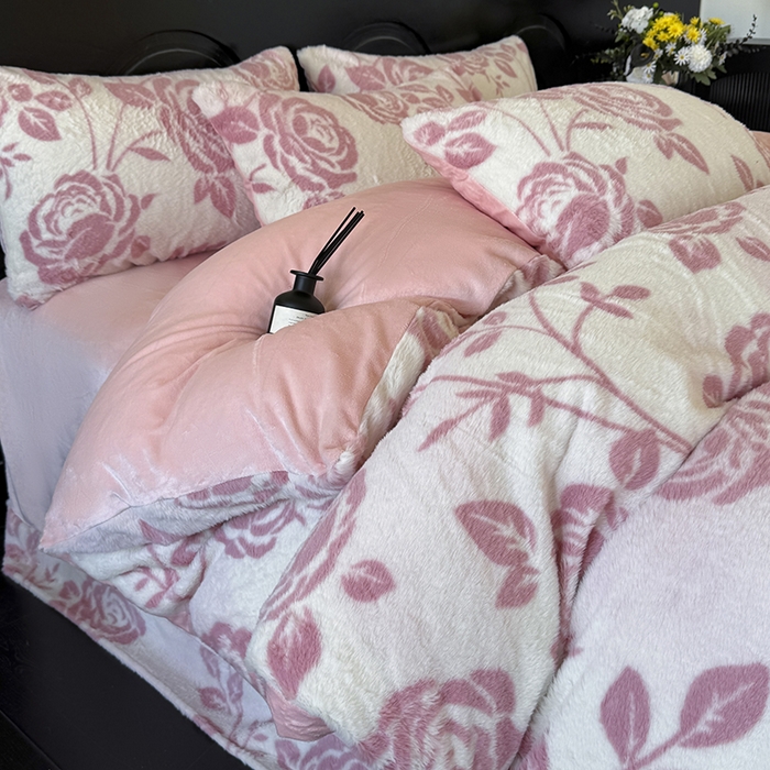 91家纺网 家纺一手货源 找家纺 （总）优迈 2025秋冬新款直播热卖轻奢法式美拉德风高克重加厚獭兔毛绒牛奶绒四件套