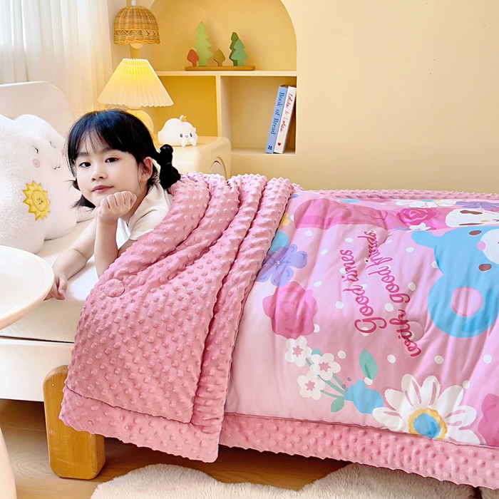 91家纺网 家纺一手货源 找家纺 吉咪兔家纺 2025新款大版三丽鸥库洛米儿童豆豆被针织棉幼儿园宝宝午睡春秋四季婴儿被子被芯 花花美乐蒂