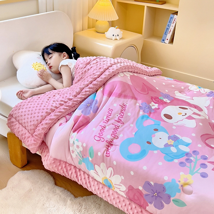 91家纺网 家纺一手货源 找家纺 吉咪兔家纺 2025新款大版三丽鸥库洛米儿童豆豆被针织棉幼儿园宝宝午睡春秋四季婴儿被子被芯 花花美乐蒂