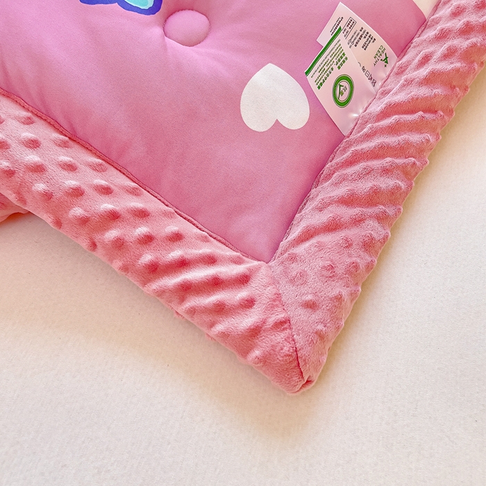 91家纺网 家纺一手货源 找家纺 吉咪兔家纺 2025新款大版三丽鸥库洛米儿童豆豆被针织棉幼儿园宝宝午睡春秋四季婴儿被子被芯 奶茶美乐蒂