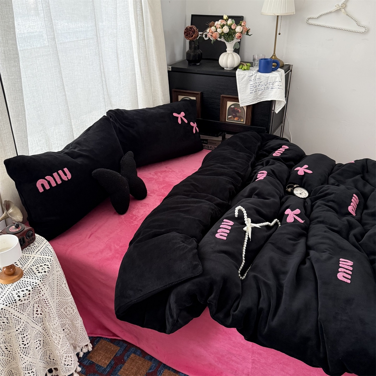 91家纺网 家纺一手货源 找家纺 （总）优色良品家纺 2025新款高克重牛奶绒宝宝绒保暖毛巾绣四件套蝴蝶结