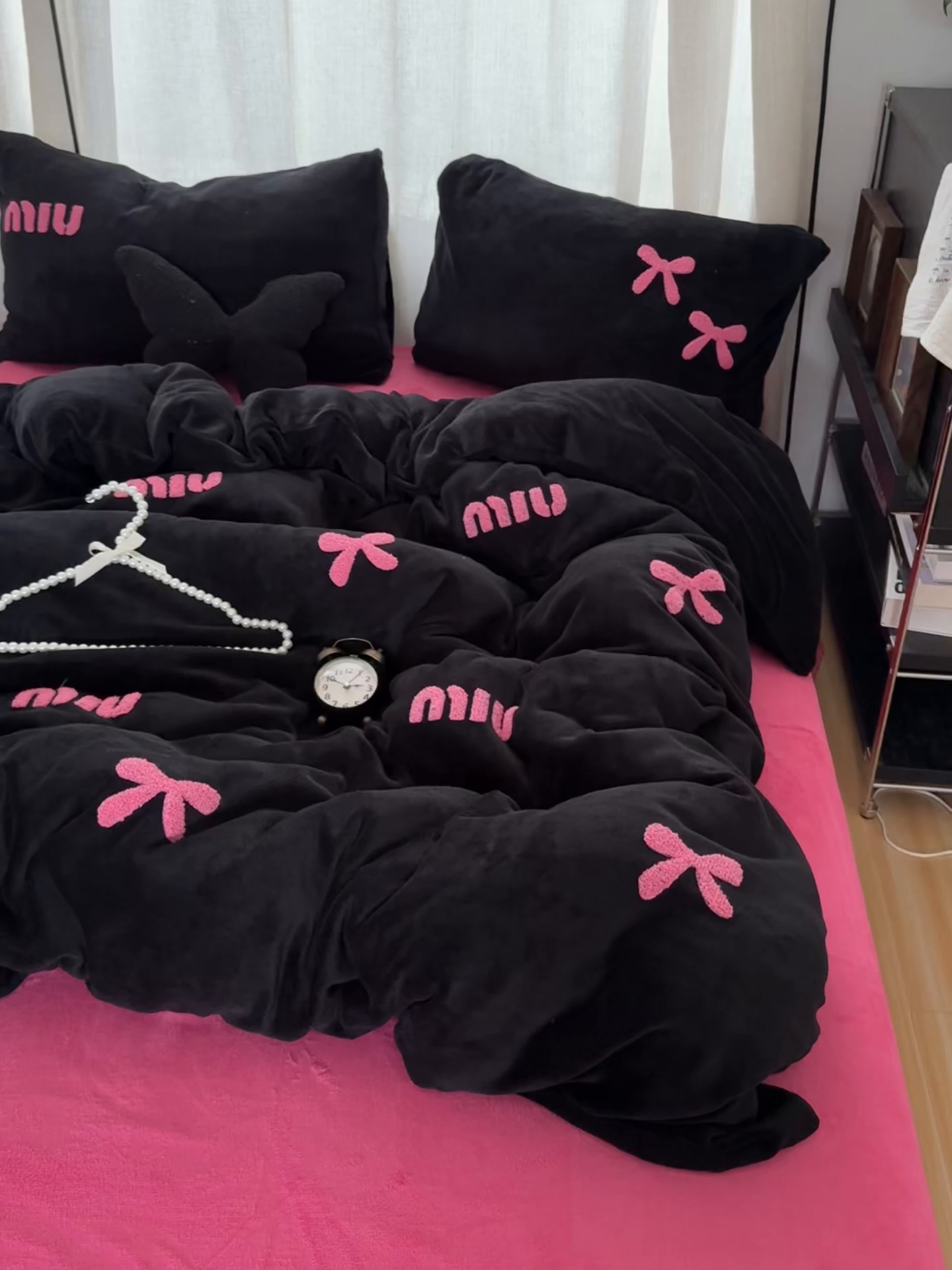 91家纺网 家纺一手货源 找家纺 （总）优色良品家纺 2025新款高克重牛奶绒宝宝绒保暖毛巾绣四件套蝴蝶结