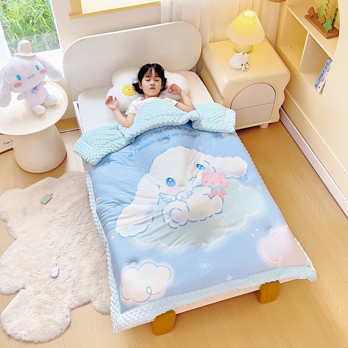 91家纺网 家纺一手货源 找家纺 吉咪兔家纺 2025新款大版三丽鸥库洛米儿童豆豆被针织棉幼儿园宝宝午睡春秋四季婴儿被子被芯 云朵玉桂狗