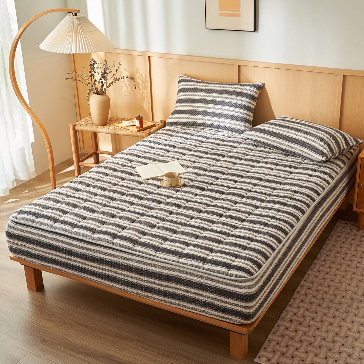 91家纺网 家纺一手货源 找家纺 （总）爱乐 豆豆绒夹棉床笠 牛奶绒床笠